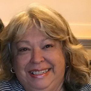 Meet your Posher, Leila